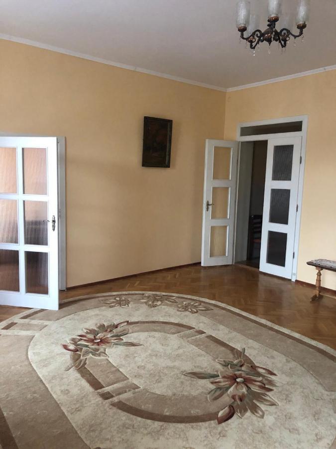 Old Town Flat Mukačevo Esterno foto